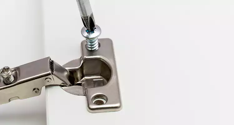 Screen Door Hinge Repair in Riviera Beach, FL