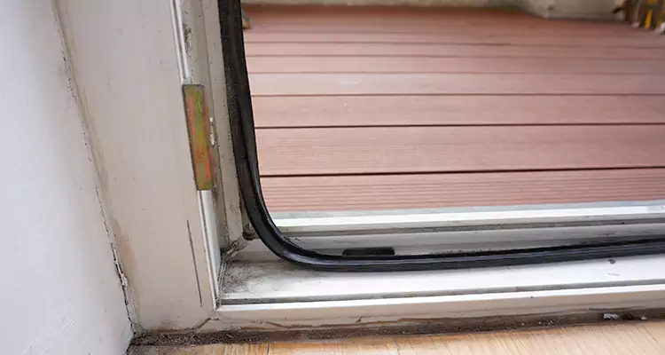 Why Choose Us for Leaking Sliding Glass Door Repair in Riviera Beach, FL?