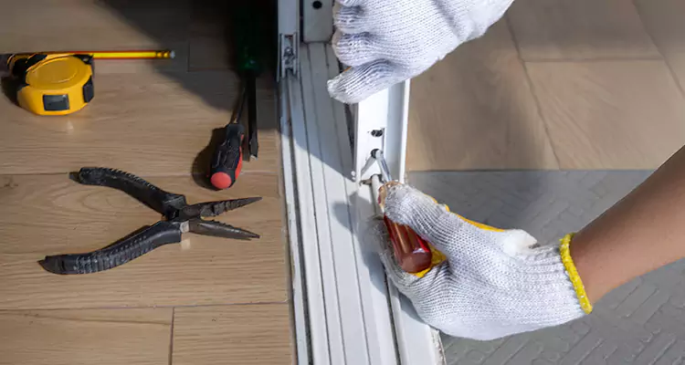 Screen Door Wheel Replacement in Riviera Beach, FL