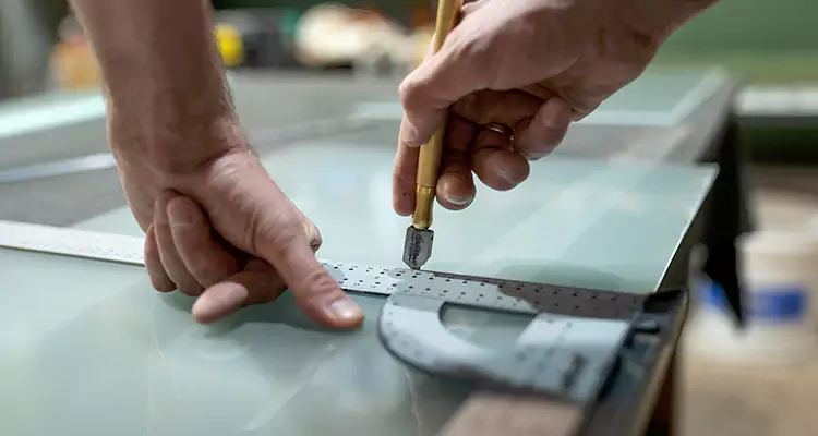 Glass Scratch Repair in Riviera Beach, FL