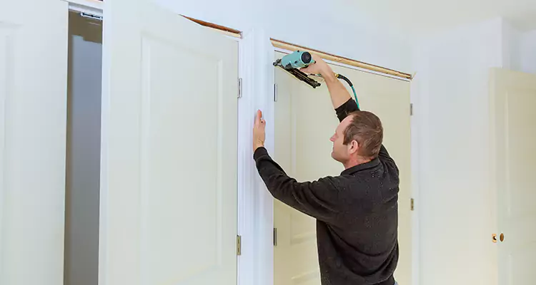 Top Rated Door Fixing ServiceFixing Garage Door Track in Riviera Beach, FL