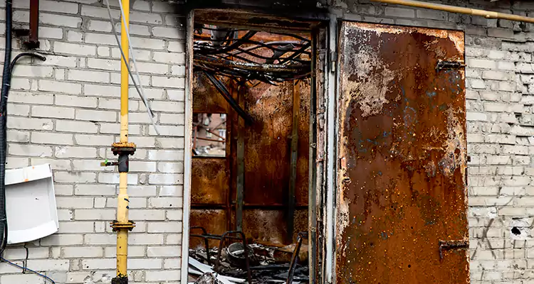 Metal Door Rust Repair in Riviera Beach, FL