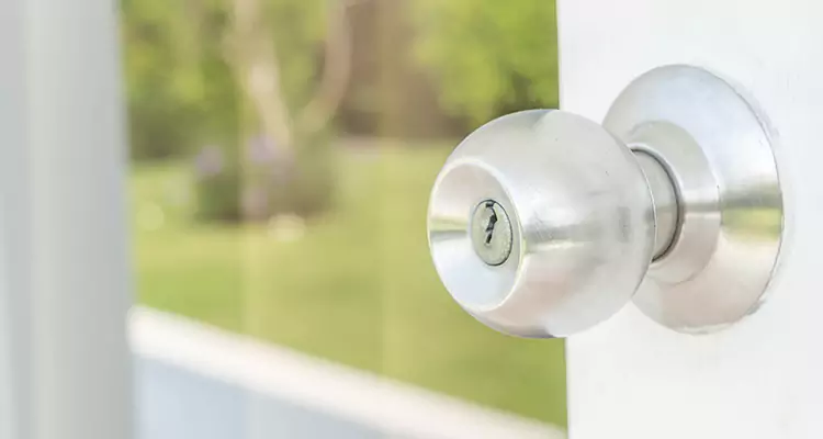 Patio Door Mechanism Jammed in Riviera Beach, FL