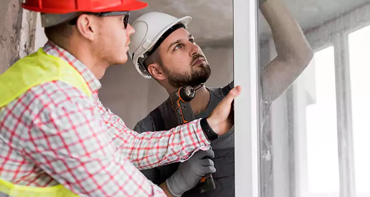Sliding Patio Door Sticking? Expert Repair in Riviera Beach, FL.